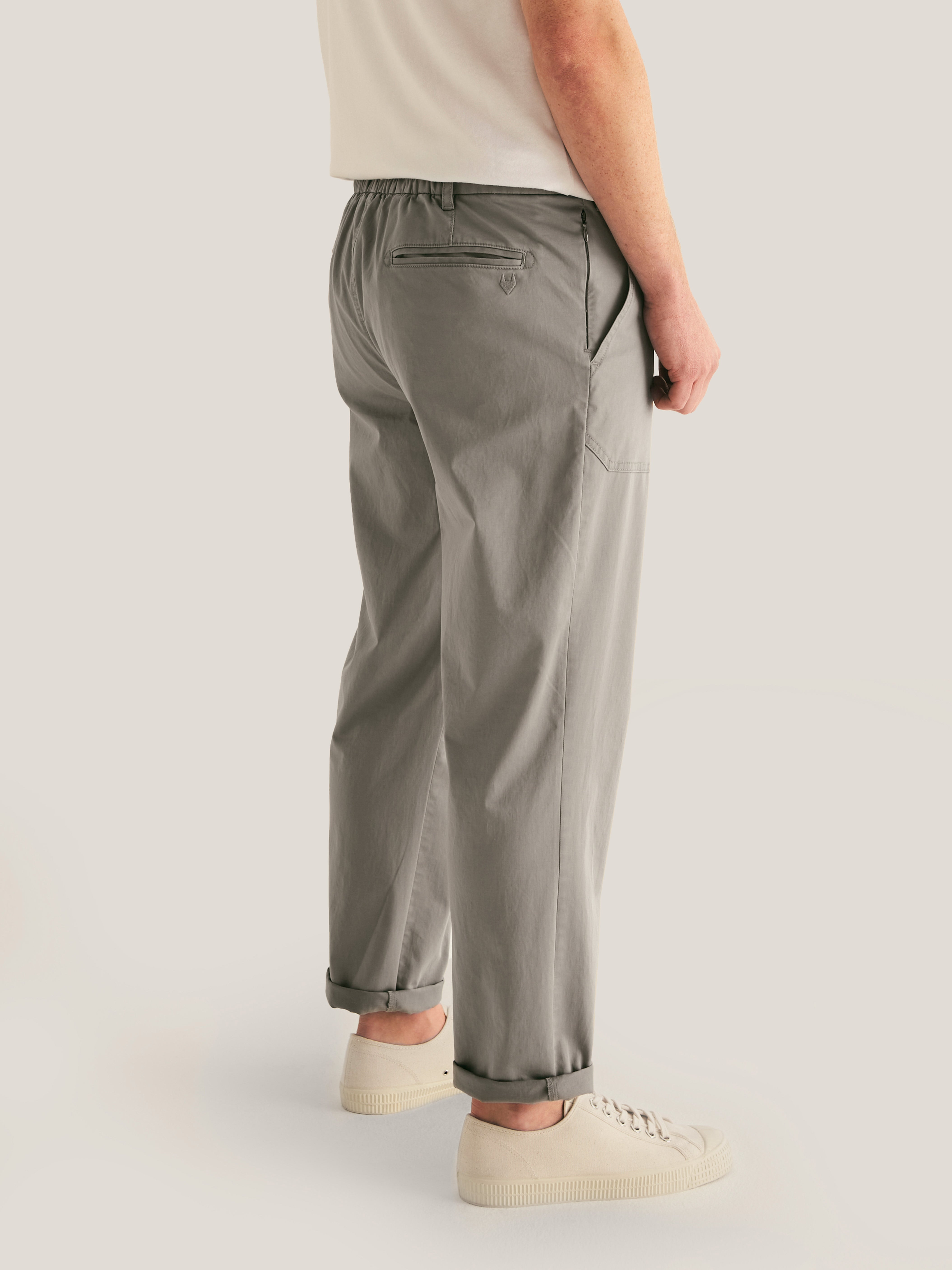 Chino pocket best sale